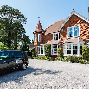 4* Maison d'hôtes The Lawn Gatwick